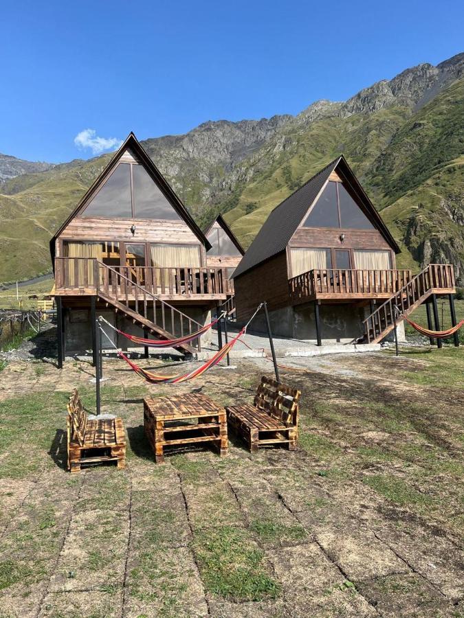 Kazbegi 4 Side Cottages Luaran gambar